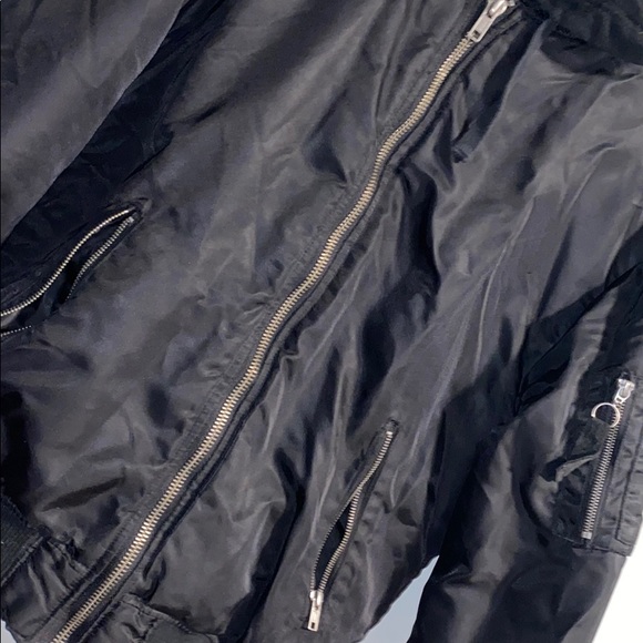 Medium bomber hoodie jacket !!! Works for winter - Picture 5 of 5